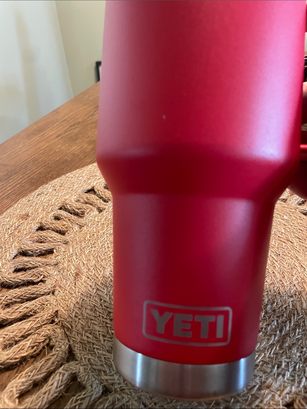 Yeti Red Insulated Tumbler with Handle and Clear Lid - Picture 8 of 8